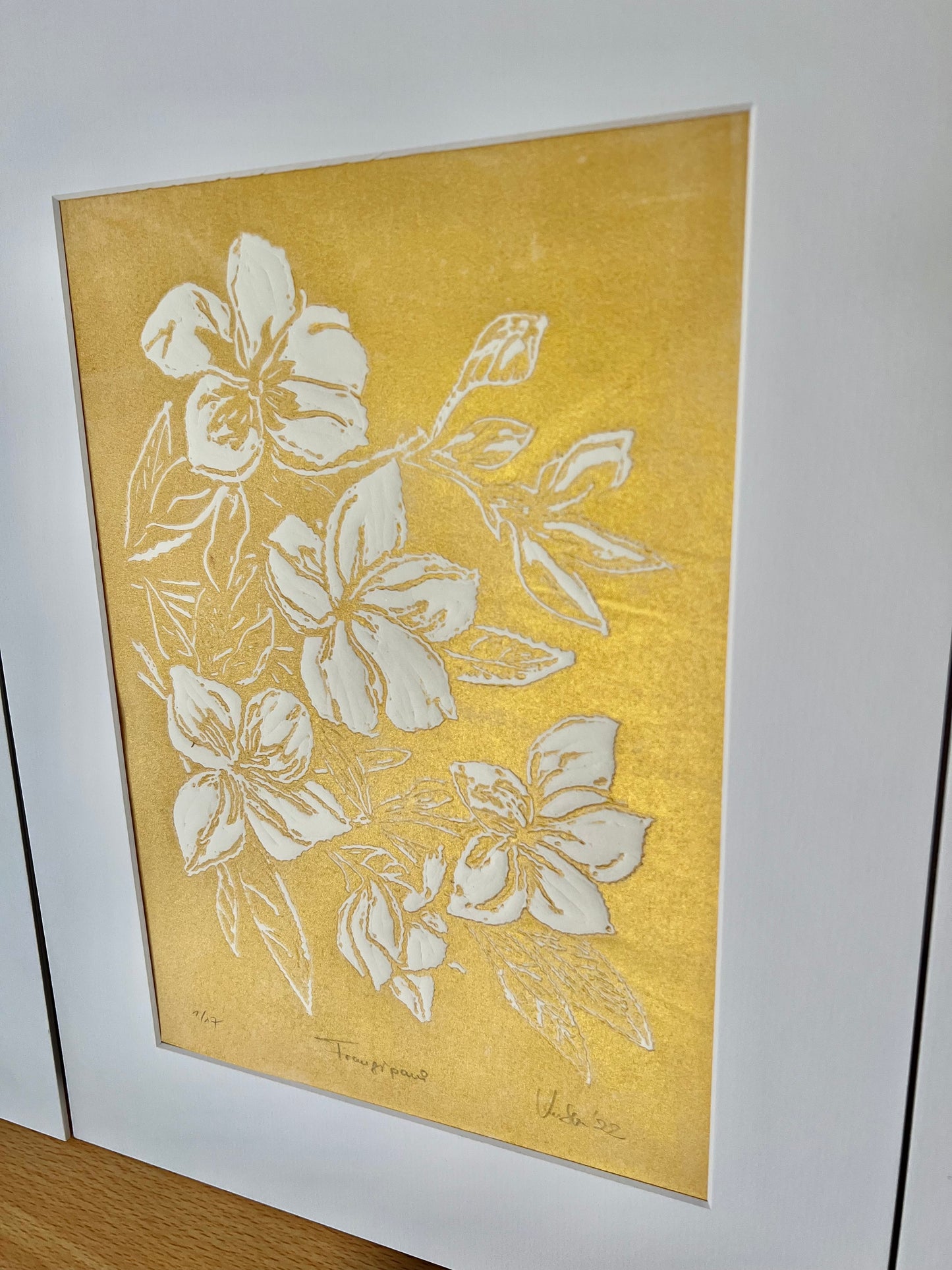 x FRANGIPANI Originaldruckgrafik Gold-Reliefdruck im Passepartout 30x40 cm
