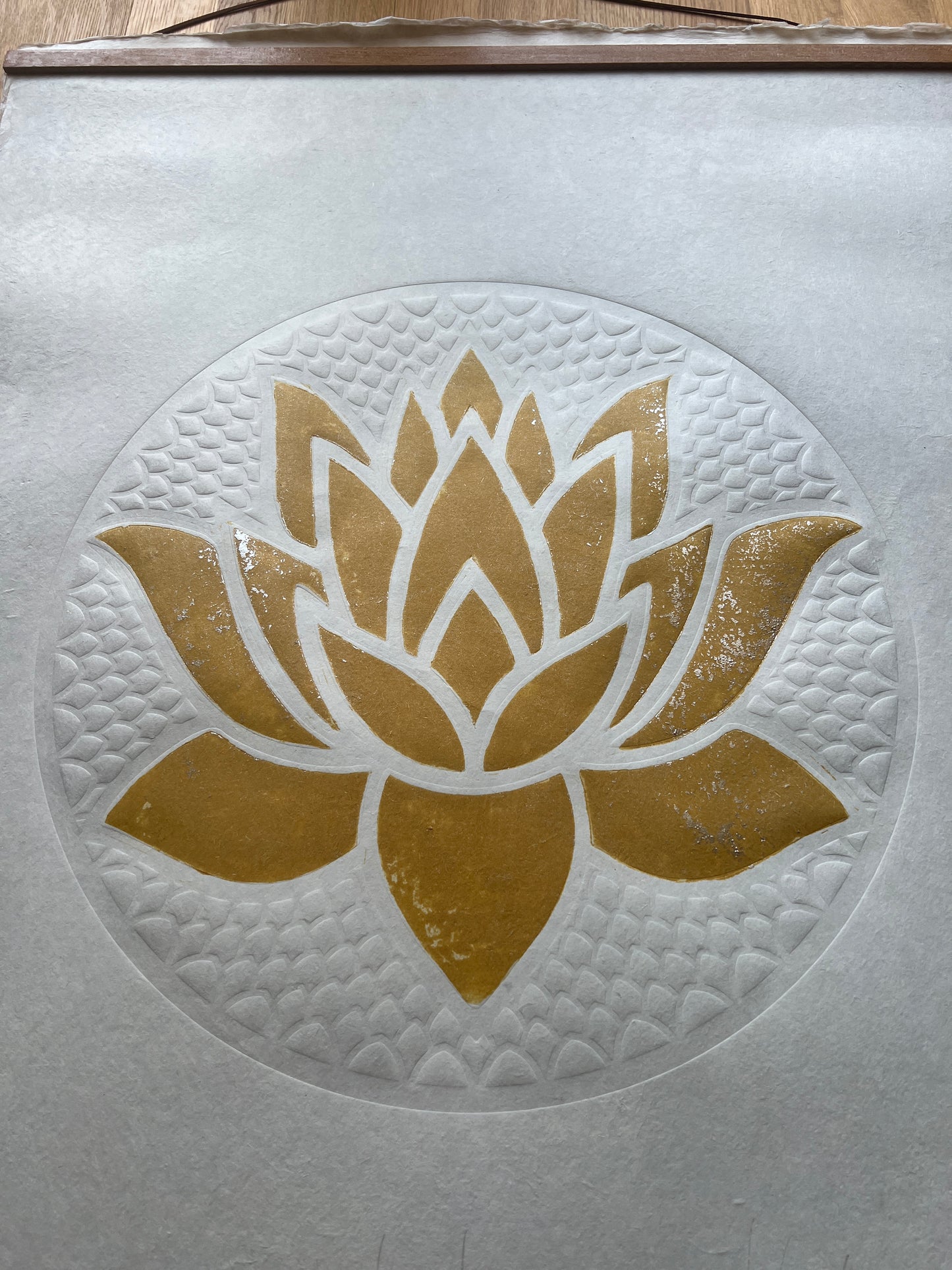 _LOTUS FLOWER  Originaldruckgrafik auf Himalaya Papier 70 x 100 cm, Teakholz Aufhängung